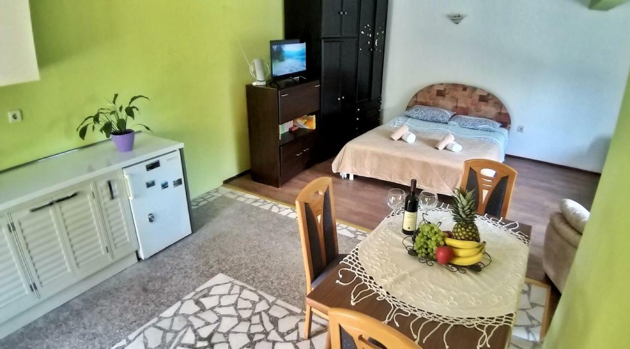 Petivat Gardens Apartman Kültér fotó